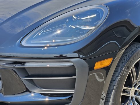 Used 2024 Porsche Macan image 13