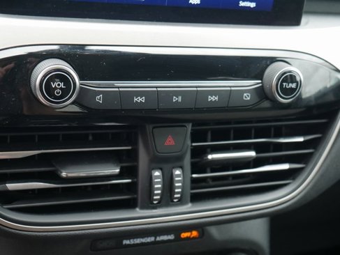 Used 2022 Ford Escape SE w/ SE Sport Appearance Package image 20