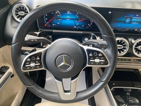 Used 2021 Mercedes-Benz GLA 250 4MATIC image 11