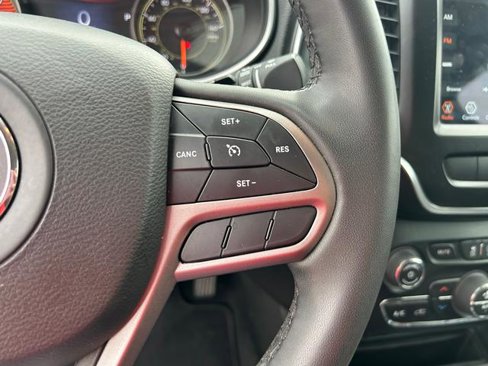 Used 2022 Jeep Cherokee Latitude Lux image 15