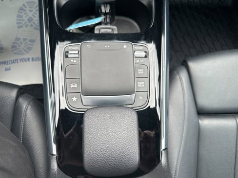 Used 2022 Mercedes-Benz GLA 250 4MATIC image 6