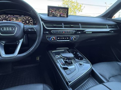 Used 2019 Audi Q7 3.0T Prestige image 16