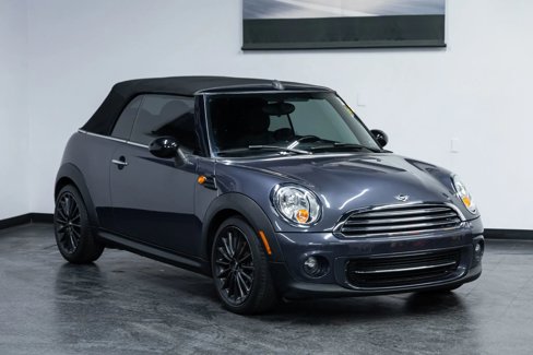 Used 2014 MINI Cooper Convertible image 2