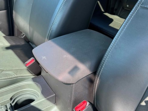 Used 2020 Nissan Frontier PRO-4X w/ Pro-4x Utility Package image 27