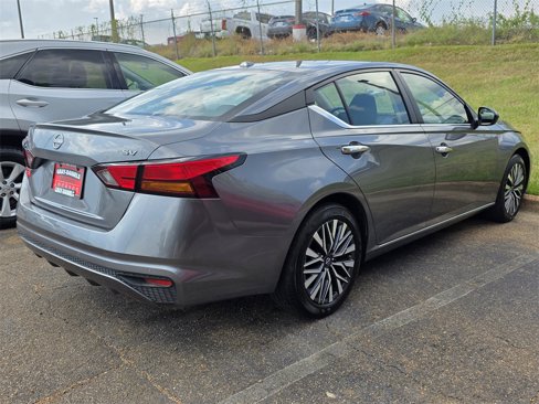 Used 2024 Nissan Altima 2.5 SV image 7