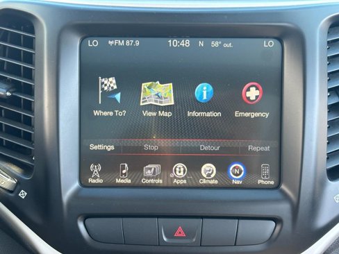 Used 2015 Jeep Cherokee Limited image 16