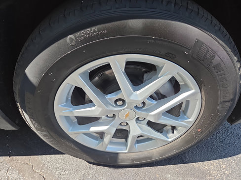 Used 2023 Chevrolet Equinox LT image 9