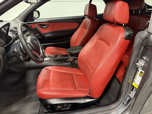 Used 2013 BMW 135i Convertible image 20