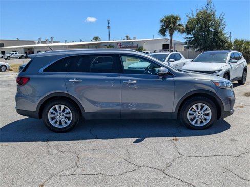 Used 2020 Kia Sorento LX w/ LX I4 Convenience Package image 4