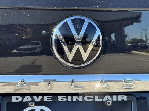 Used 2020 Volkswagen Atlas Cross Sport S image 32