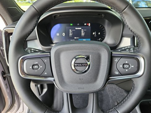 New 2026 Volvo XC40 B5 Core image 33