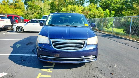 Used 2012 Chrysler Town & Country Touring w/ Entertainment Group #1 image 3