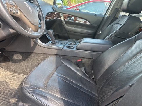 Used 2015 Lincoln MKX FWD w/ Equipment Group 102A image 12
