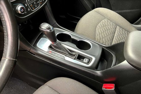 Used 2019 Chevrolet Equinox LT image 16