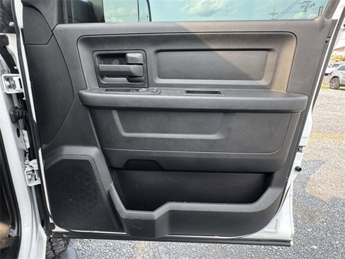 Used 2017 RAM 3500 Tradesman image 14