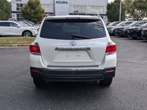 Used 2011 Toyota Highlander 2WD image 6