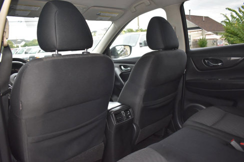 Used 2017 Nissan Rogue SV image 43
