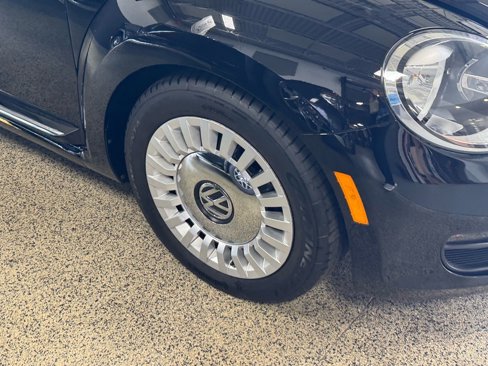 Used 2014 Volkswagen Beetle 1.8T image 5