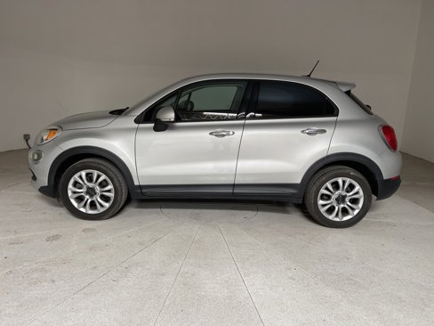 Used 2016 FIAT 500X Easy image 9