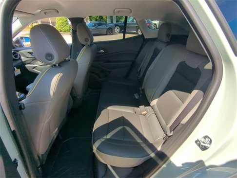 New 2025 Chevrolet Trax ACTIV w/ Driver Confidence Package image 23