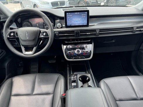 Used 2022 Lincoln Corsair AWD image 9