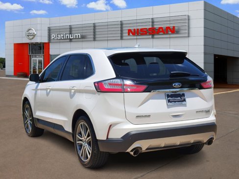 Used 2019 Ford Edge Titanium w/ Cold Weather Package image 5