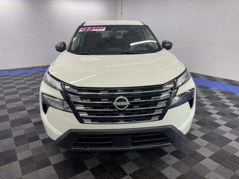Used 2024 Nissan Rogue S image 15