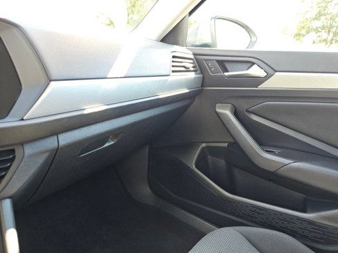 Used 2019 Volkswagen Jetta S w/ Driver Assistance Package image 38