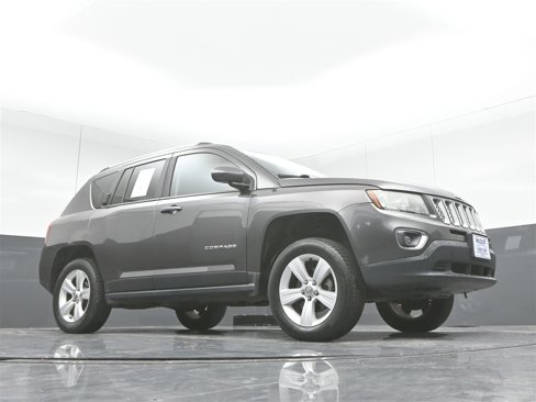 Used 2015 Jeep Compass 4WD image 30