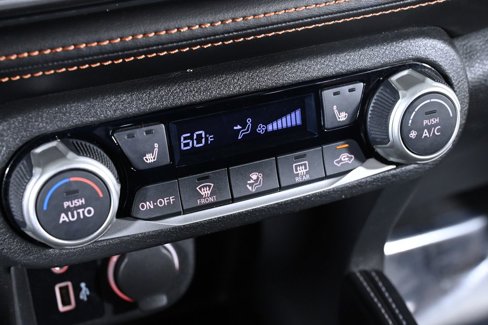 Used 2020 Nissan Kicks SR w/ SR Premium Package image 19