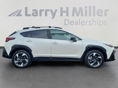 Used 2024 Subaru Crosstrek 2.5i Limited w/ Crosstrek Mirror Package image 6