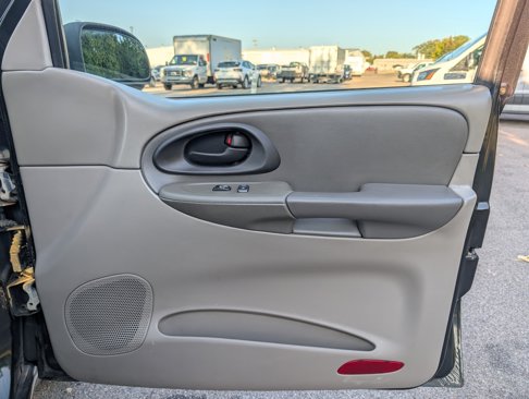 Used 2003 Chevrolet TrailBlazer LS w/ Preferred Equipment Group image 27
