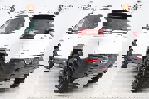 Used 2016 Jeep Cherokee Trailhawk w/ Leather Interior Group image 4