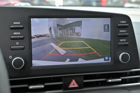 Used 2022 Hyundai Elantra SEL image 21
