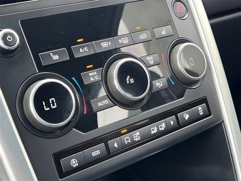 Used 2019 Land Rover Discovery Sport SE image 27