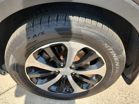 Used 2016 Kia Sorento EX w/ EX Touring Package image 9