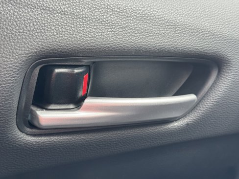 Used 2024 Toyota Corolla SE image 26