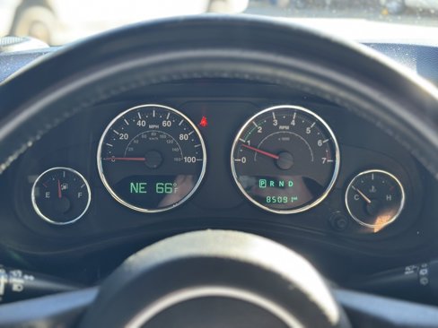 Used 2018 Jeep Wrangler Unlimited Sport image 14