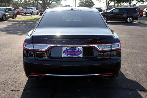 Used 2017 Lincoln Continental Select image 15