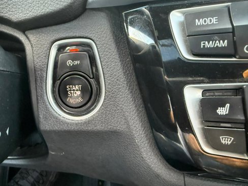 Used 2018 BMW 330i xDrive Sedan image 18