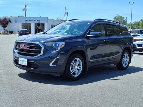 Used 2018 GMC Terrain SLE w/ Driver Convenience Package image 3