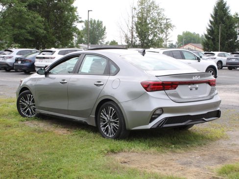 Used 2022 Kia Forte GT-Line w/ GT-Line Premium Package image 7