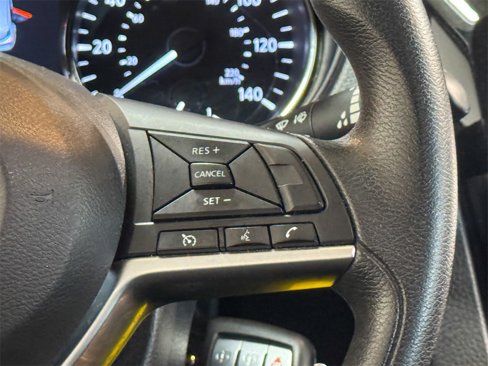 Used 2022 Nissan Rogue Sport S image 34
