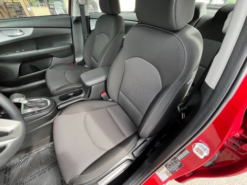 Used 2024 Kia Forte LXS image 36