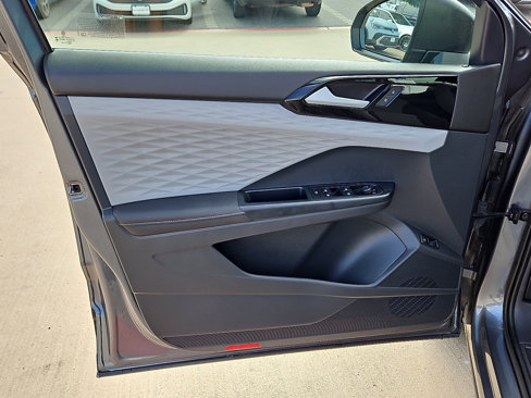 Certified 2024 Volkswagen Taos S image 10