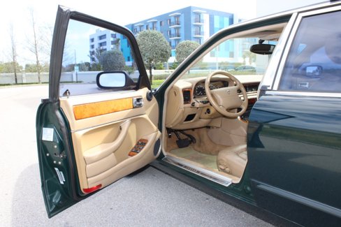 Used 1997 Jaguar XJ6 image 18