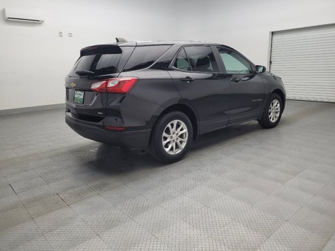 Used 2020 Chevrolet Equinox LS w/ LPO, Cargo Package image 9
