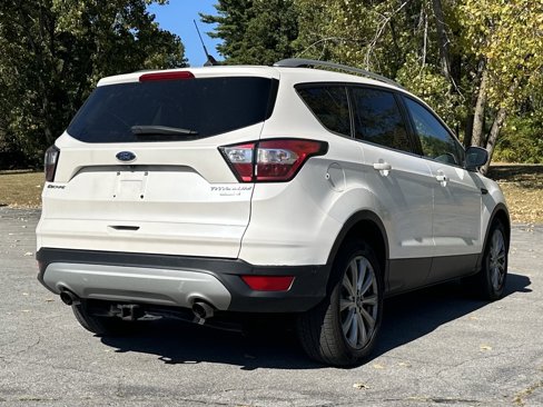 Used 2018 Ford Escape Titanium w/ Ford Safe & Smart Package image 14