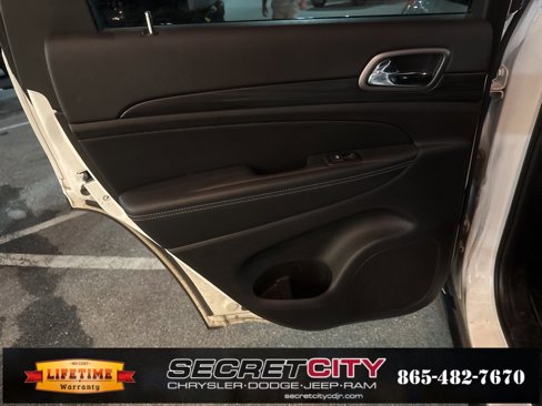Used 2021 Jeep Grand Cherokee Freedom Edition image 19