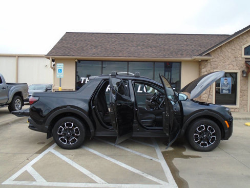 Used 2022 Hyundai Santa Cruz SEL Premium image 21